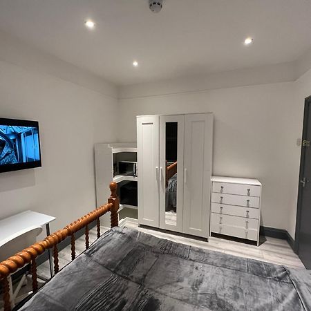 Urbanness Stays - Rooms With Stylish Comfort In The Heart Of Croydon Exterior foto